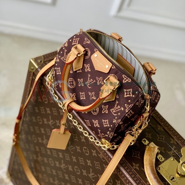 ���̺��� ���ǵ� Ʈ��ũ 20 M28102-1