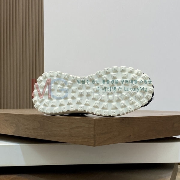 ��**�� ����Ŀ�� 2MO633306-1