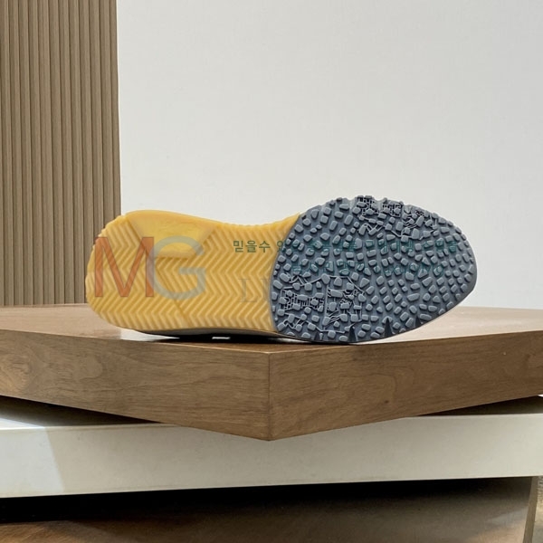 ���ڷ� ��ġ�ڸ� ����Ŀ�� BC775483