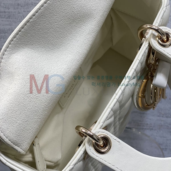 ��� ���� ���̵�� M078010-4