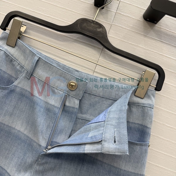 ���� ��* ���� ���� CH4235420-1