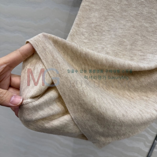 ���� �̿�̿� ���� Ƽ���� MU484650-7