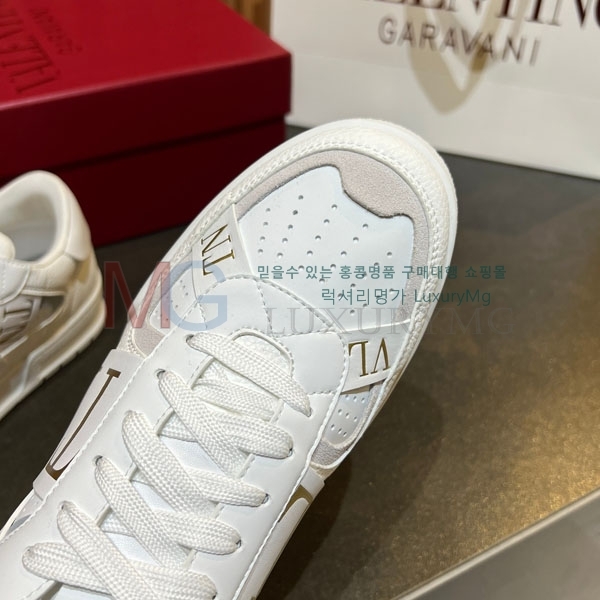 ���� �߷�Ƽ�� ����Ŀ�� VA558043