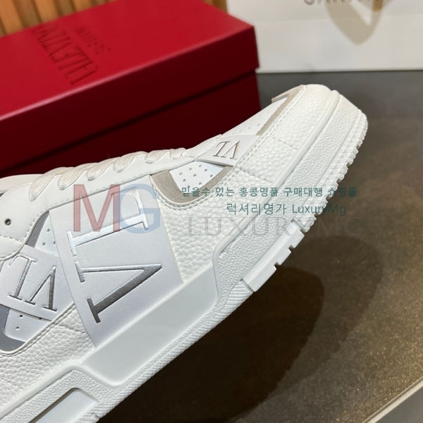 ���� �߷�Ƽ�� ����Ŀ�� VA558043-1