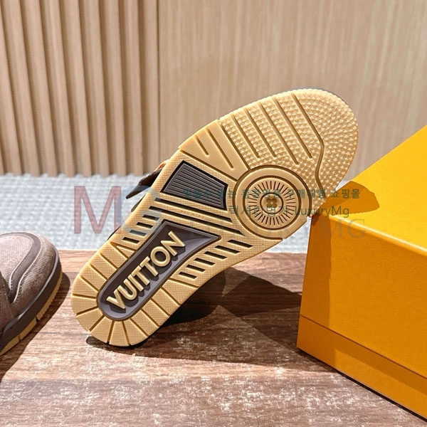 �������� ����*�� ����Ŀ�� LV618881-4