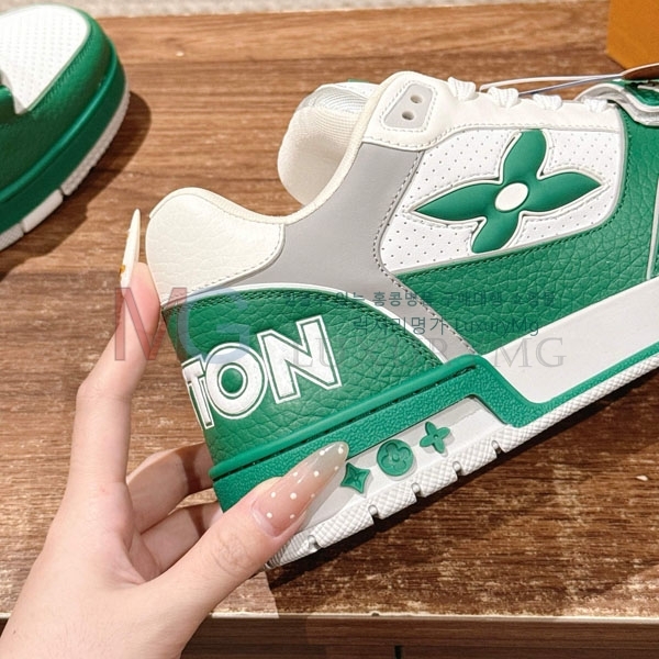 �������� ����*�� ����Ŀ�� LV618882-7