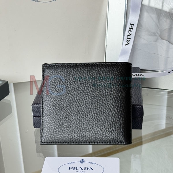 ����� ������ 2M0513-301