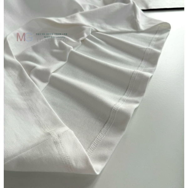 ���� �߷��þư� ���� Ƽ���� BL729869-1