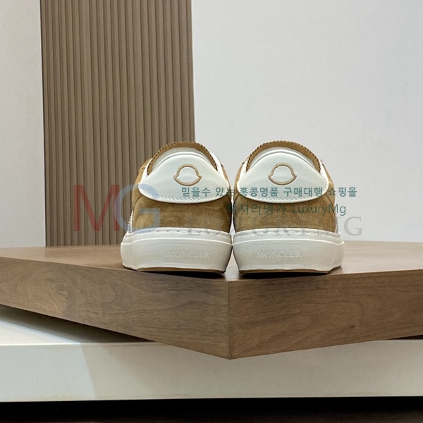 ���� ��**�� ����Ŀ�� MO699033-4