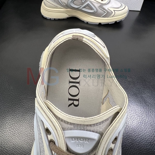 ���� ��� ����Ŀ�� D9980566-1