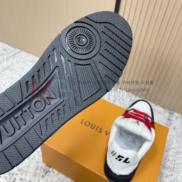 �������� ����*�� ����Ŀ�� LV7226066-4