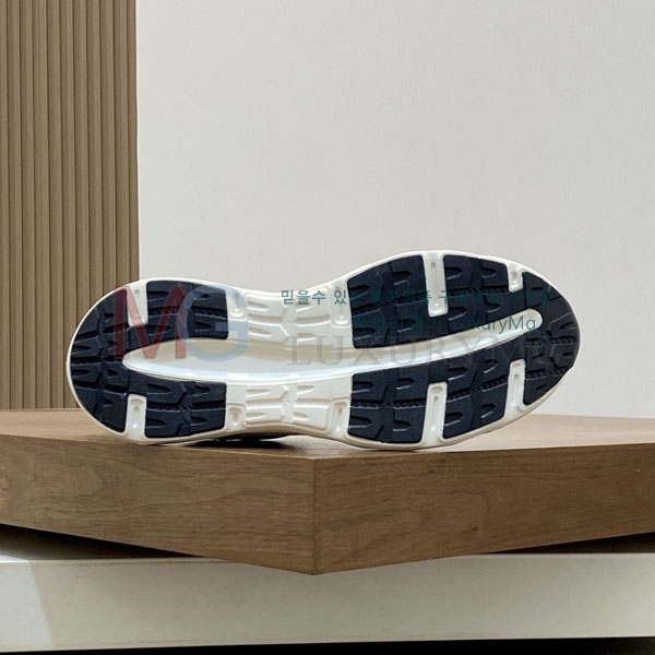 ���� ��**�� ����Ŀ�� MO226036-10