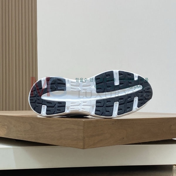 ���� ��**�� ����Ŀ�� MO226011