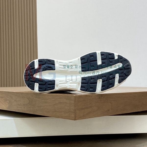 ���� ��**�� ����Ŀ�� MO226022-5