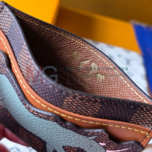 ���̺��� ī�� Ȧ�� N40873-1