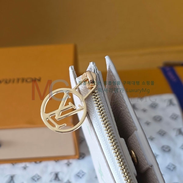 ���̺��� Ŭ���� ���� M27742-2