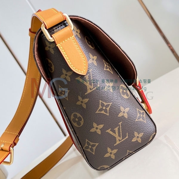 ���̺��� ũ�������� �޽��� M28115-1