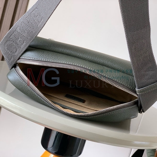 �ο��� ���� ũ�ν��� L9094-7