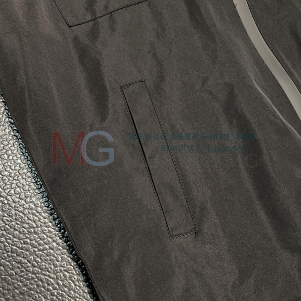 ���� ����� ���� 3833130