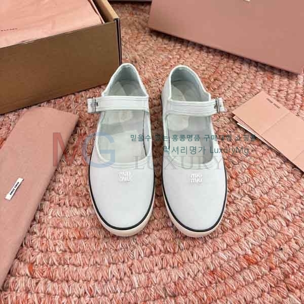 ���� �̿�̿� ����Ŀ�� MIU08991-3