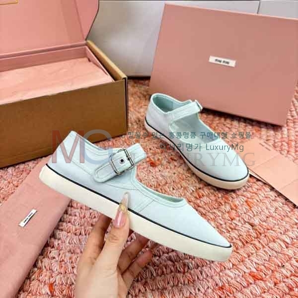 ���� �̿�̿� ����Ŀ�� MIU08991-3