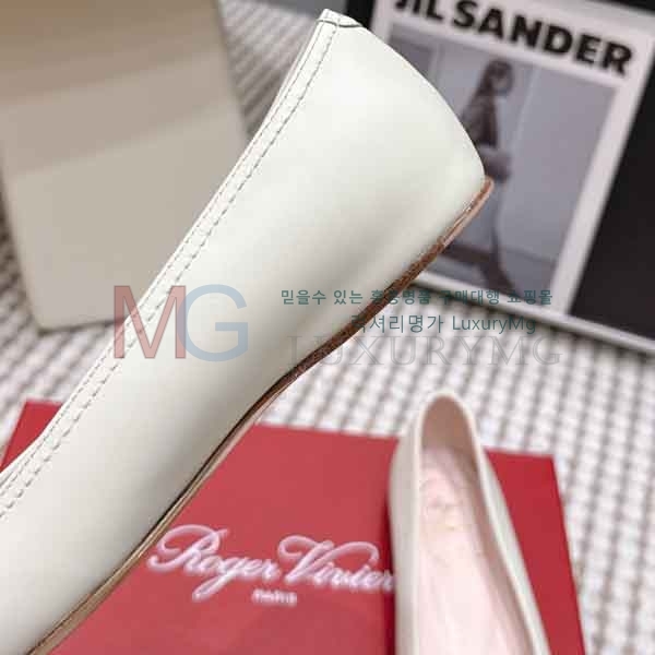 ������� �÷����� R8626601