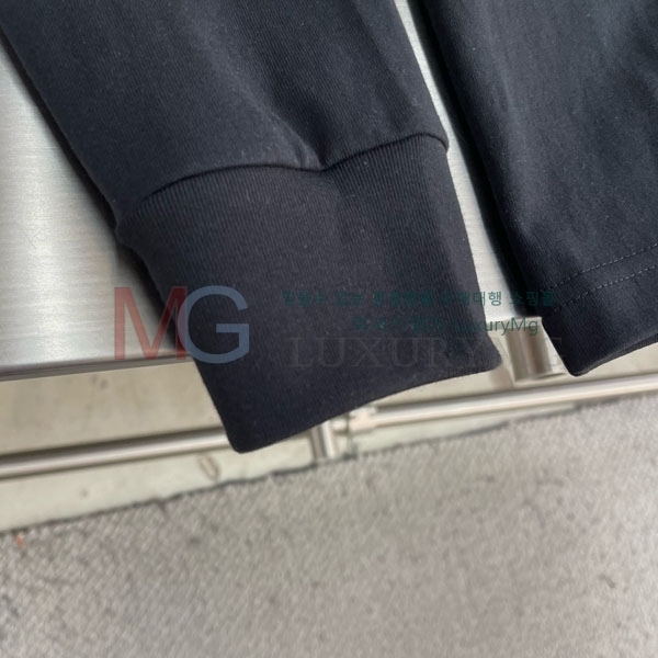 ���� ũ������ ����Ƽ 2343503