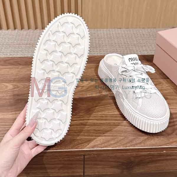 ���� �̿�̿� ����Ŀ�� M55603711-1