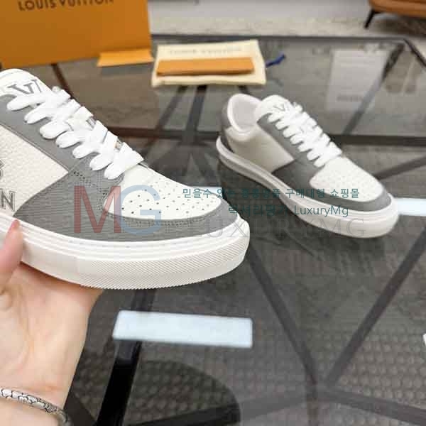 ���� ���̺��� ����Ŀ�� LV57781102-2