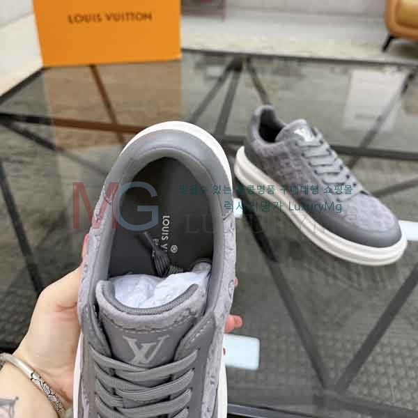 ���� ���̺��� ����Ŀ�� LV577320-1