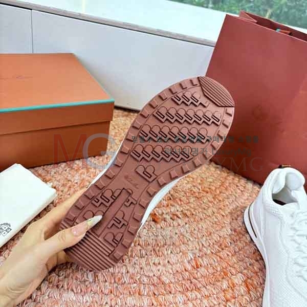 ���� �η�**�� ����Ŀ�� LP570552