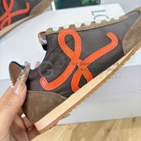 ���� �ο��� ����Ŀ�� LO666032-5