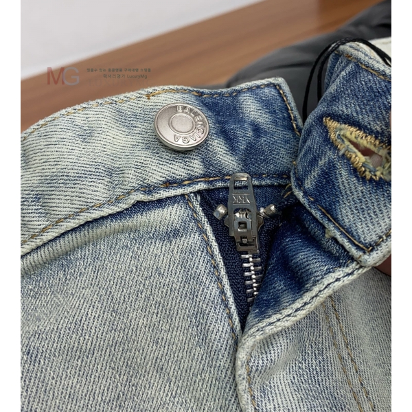 ���� �߷��þư� û���� 2343526