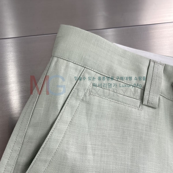 ���� ���ڷ� ��ġ�ڸ� �ݹ��� 2343522-2