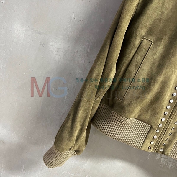 ���� �ο��� �簡�� ���� LOW244502-12