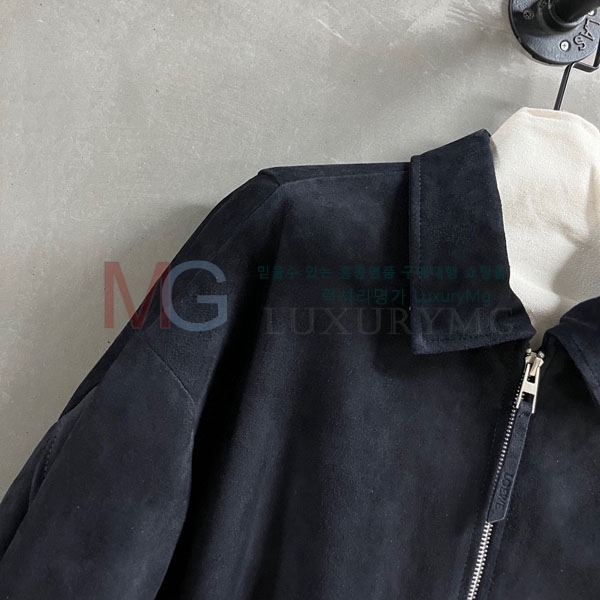 ���� �ο��� �簡�� ���� LOW244502-13