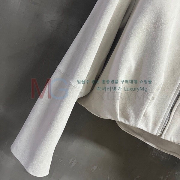 ���� �ο��� �簡�� ���� LOW244502-17