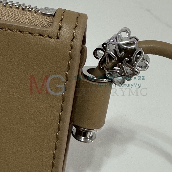 �ο��� ���� �Ŀ�ġ 89700-1