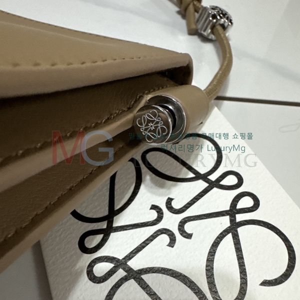 �ο��� ���� �Ŀ�ġ 89700-1