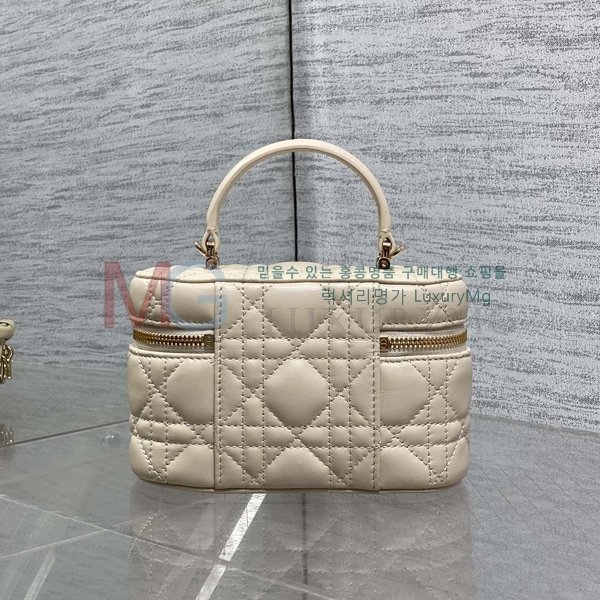 ��� ����Ƽ �̴� ��� M15400-6