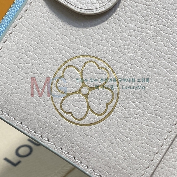 ���̺��� Ŭ���� ���� M28049-2