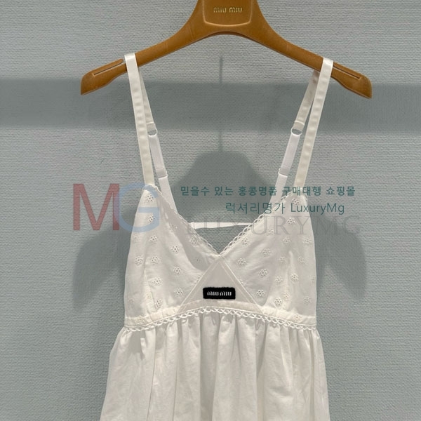 ���� �̿�̿� ���ǽ� MIU53450-8