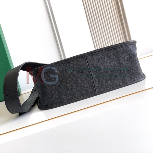 ���ߵ� ����� ũ�ν��ٵ� ����Ʈ PM 020262-3