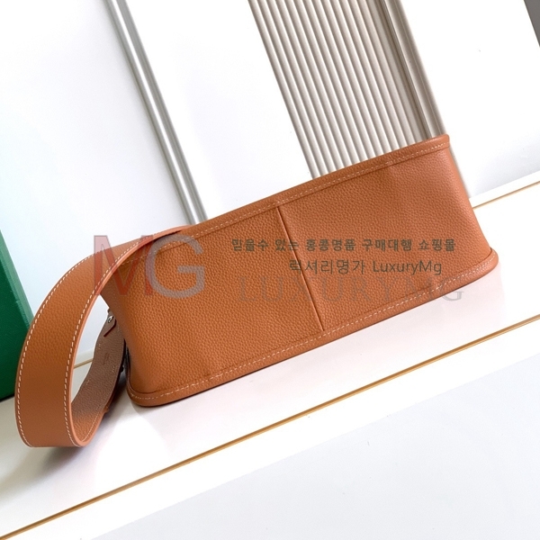 ���ߵ� ����� ũ�ν��ٵ� ����Ʈ PM 020262-4