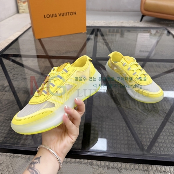�������� ����*�� �ȭ LV550480