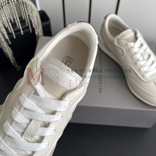  �������� ���ڷ� ��ġ�ڸ� �ȭ BC68831