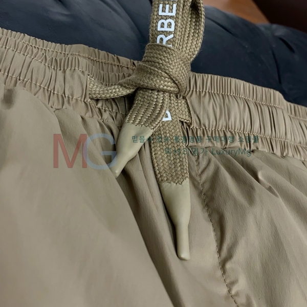 ���� ������ �ݹ��� B88645-1