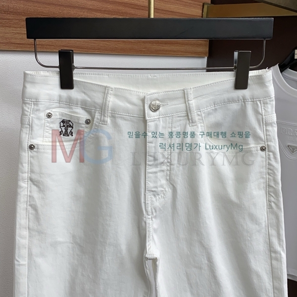 ���� ���ڷ� ��ġ�ڸ� �ݹ��� BC864883-2