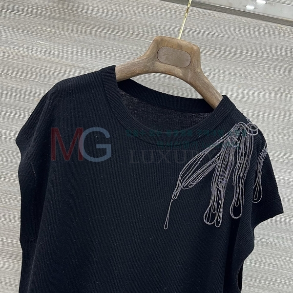 ���� ���ڷ� ��ġ�ڸ� ���� Ƽ���� BC23053-4