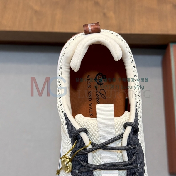 ���� �η�**�� �ȭ LP955701-2